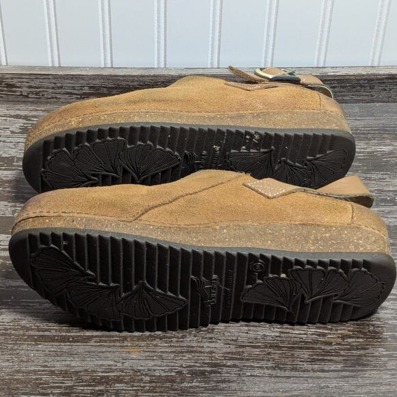 Dansko Merrin Clogs in Brown Tan Suede - Picture 6 of 6